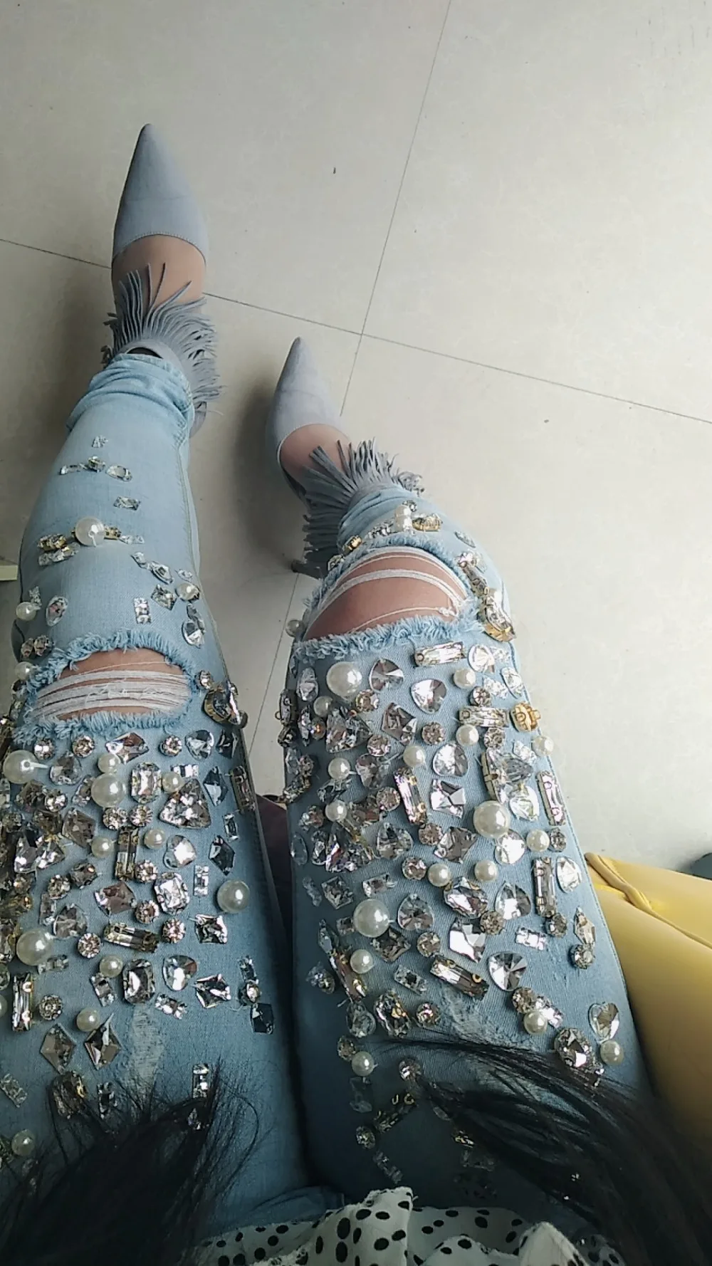 Весенние рваные джинсы-карандаш ручной работы с кристаллами и дырками по щиколотку, женские обтягивающие джинсы