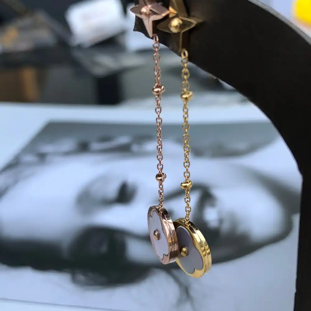 Серьги-гвоздики с клевером, серьги из нержавеющей стали для женщин, модные ювелирные изделия, Корейский kpop