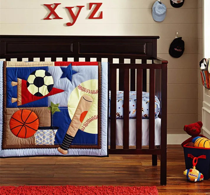 

Promotion! 6PCS embroidered cot set baby bedding set quilt bumper crib bedding set,include(4bumper+duvet+bed cover)