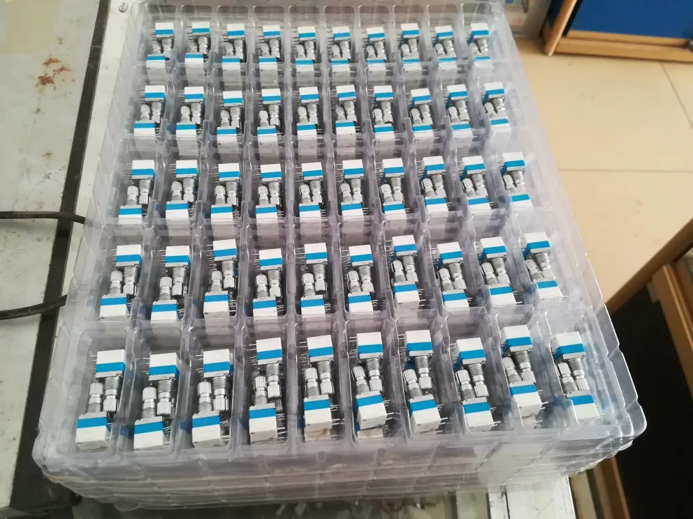 de volume associado com interruptor a20k15kq 10pcs 02