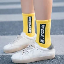 La MaxPa, осенне-зимние женские модные носки с буквенным принтом, фиолетовые, зеленые, желтые, хипстерские забавные носки для девушек, крутые длинные носки k1557