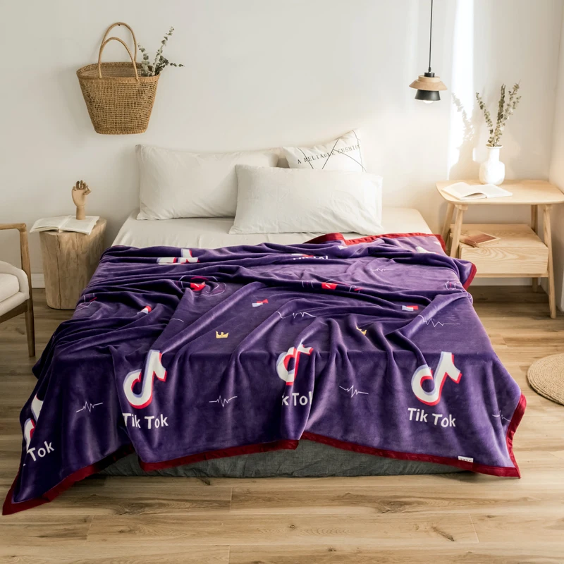 

High quality Thicken plush bedspread blanket 200x230cm High Density Super Soft Flannel Blanket to on for the sofa/Bed/Car