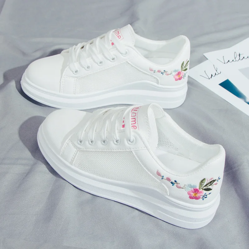 

2019 spring and autumn new trend wild thick white shoes women's mesh breathable belt students running casual shoes