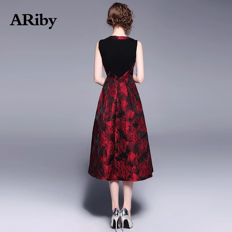 Women Dress 2019 Spring/Summer New Red Long Maxi Dress High-end Embroidered Floral Patchwork Sleeveless O-Collar A-Line Dress