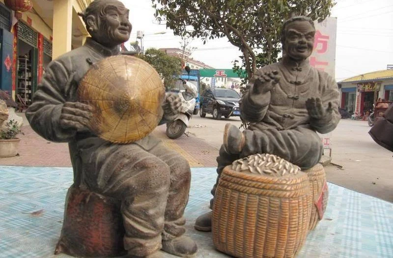 

11"Chinese Folk WuCai porcelain kindly Old Man carline enjoy foison Statue