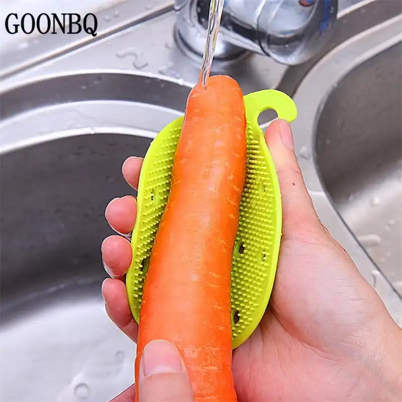 GOONBQ 1 шт. щетка для чистки овощей пластиковая милая форма пилообразные фрукты легкая Чистящая Щетка для картофеля для моркови, имбиря для чистки - изображение