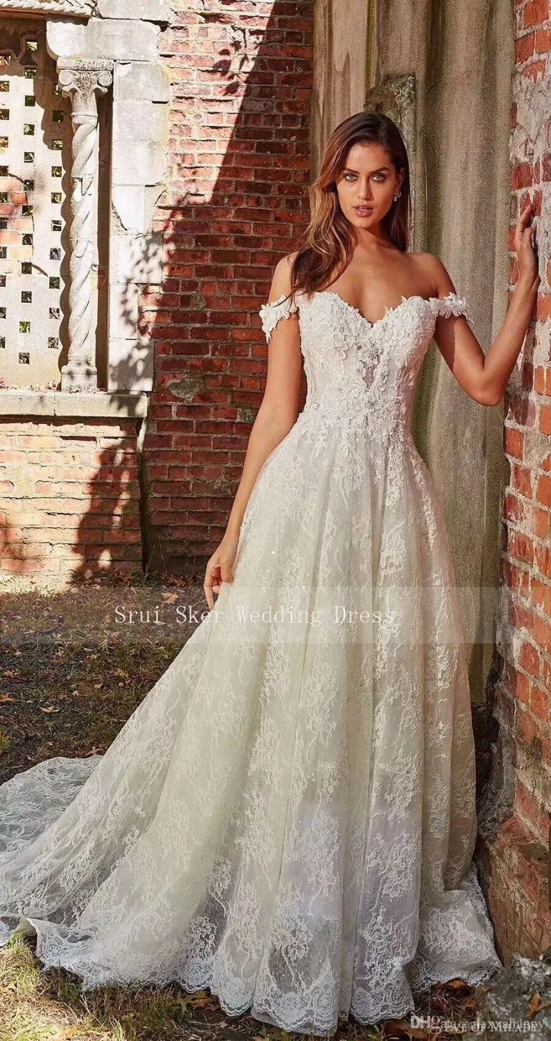 Hot-off-the-Shoulder-Lace-Wedding-Dresses-A-Line-Appliques-with-Court-Train-Long-Bridal-Gown (1)