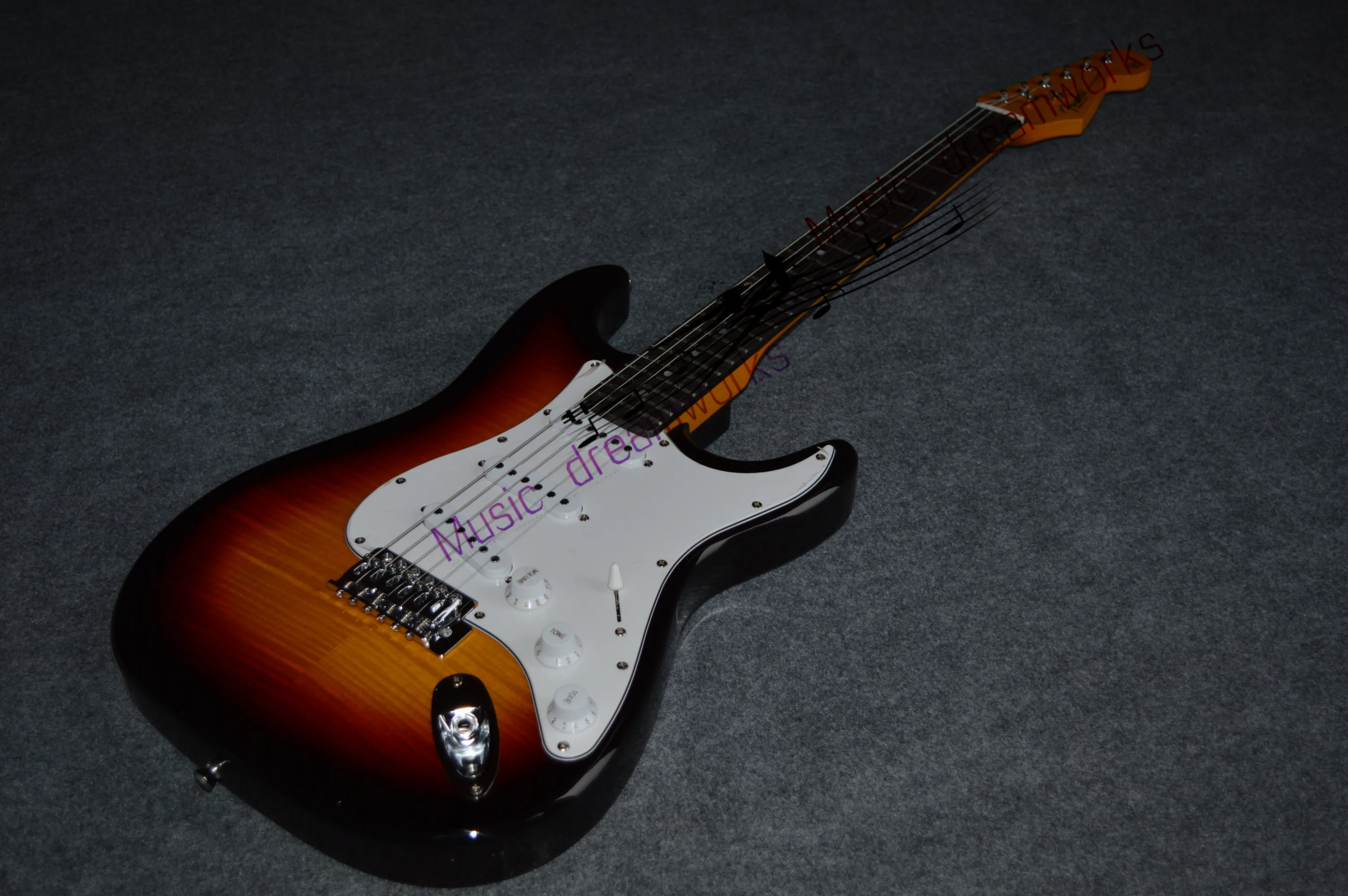 

China firehawk electric guitar, S1T2 Old sun color flamed maple wood The color can be changed Free shipping