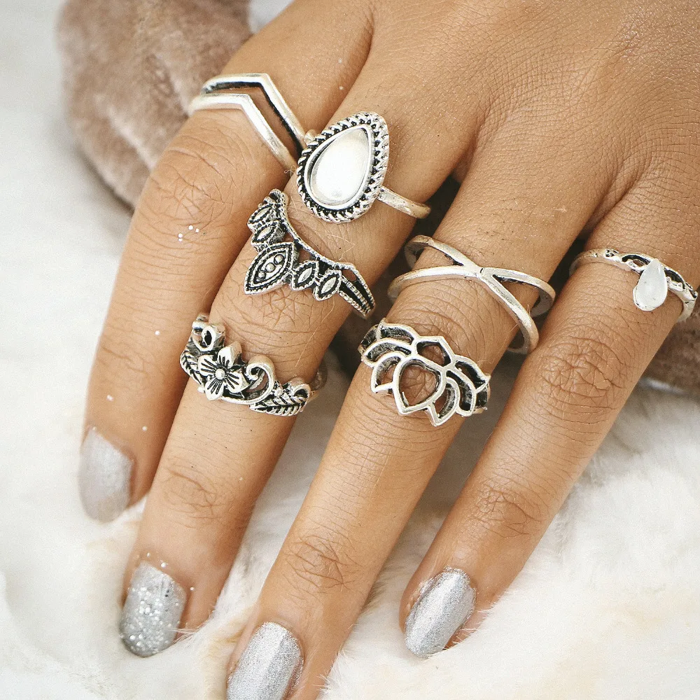 

Vintage Antique Gold Color Flower Midi Rings Set for Women Bohemia Hollow Out Lotus Knuckle Ring Party Jewelry