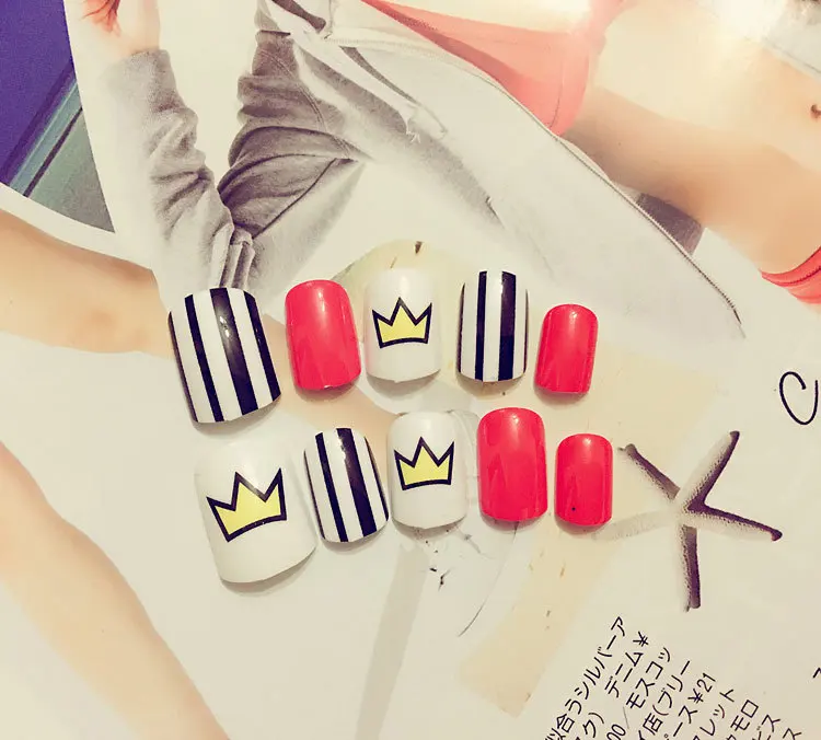 SQUARE NAIL HEAD PIECES 20
