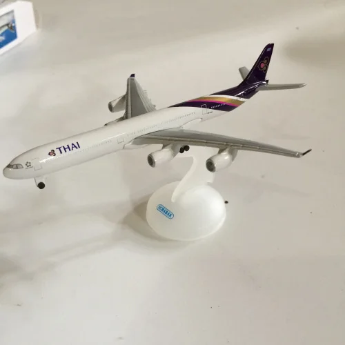 Новое специальное предложение литье смолы 1: 600 Airbus A340-600 тайская авиационная Игрушечная модель самолета домашний дисплей
