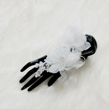 

Fashion Elegant Beautiful Hollow Crocheted Lace Floral Gloves Luxury Adult Women Accessories Fingerless Gloves