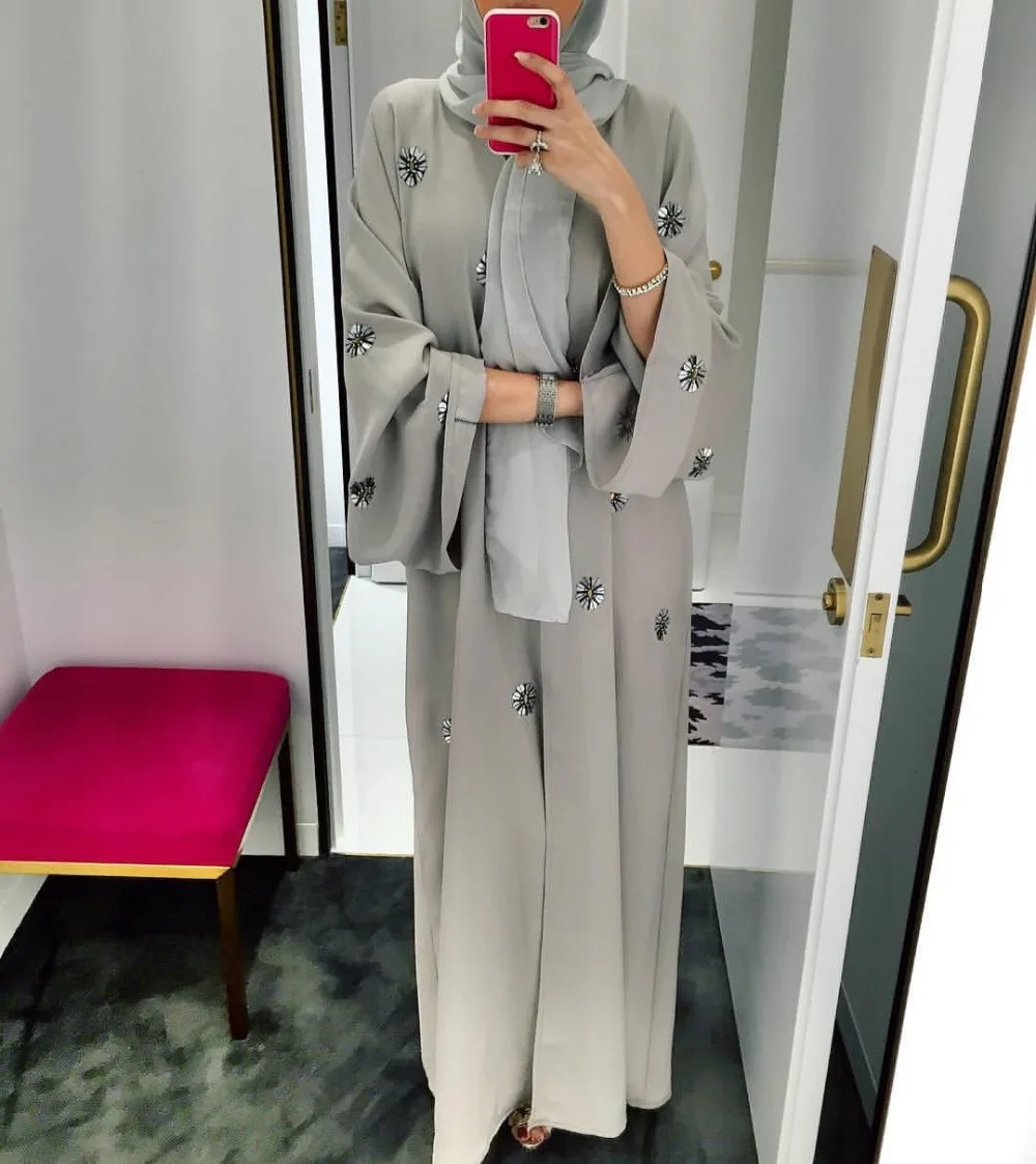 

Fahion Long Muslim Cardigan Abaya Muslimah Robe Gowns Musulmane Turkey Dubai Muslim Kaftan Beading Islamic Clothing Outwear 2019