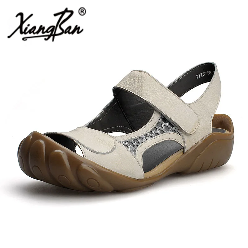 

Xiangban 2019 summer vintage white sandals women handmade leather comfortable flat bottomed sandals female