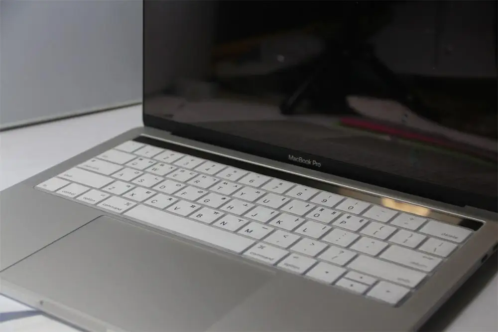 Корейский Язык силиконовый чехол для клавиатуры кожи для нового MacBook Pro с сенсорной панелью, 13, 15 дюймов, A1989 A1990& A1706 A1707 - Цвет: Белый