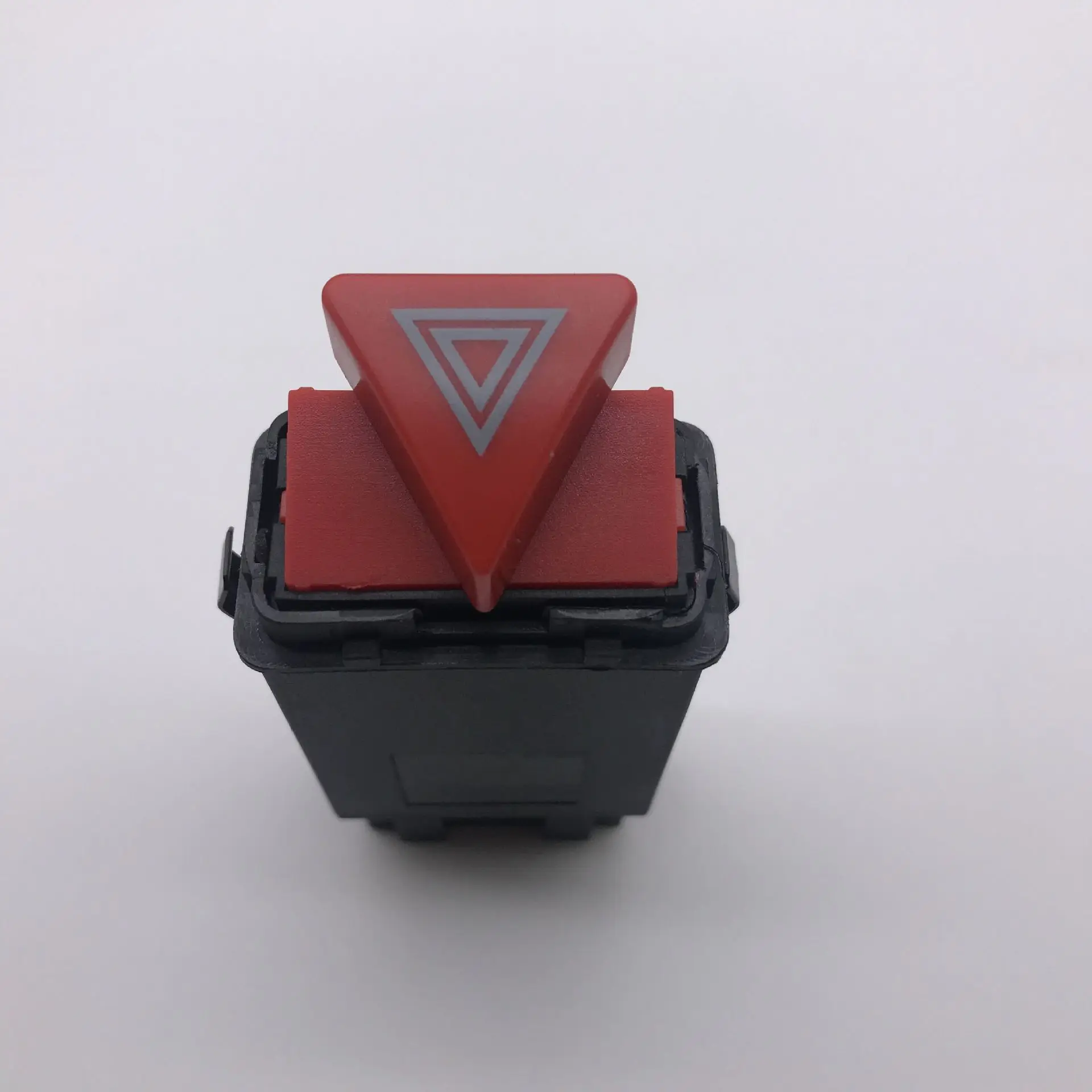 

4B0941509D FOR Audi A6 C5 double flash switch Emergency light switch Warning light switch 4B0 941 509D free shipping