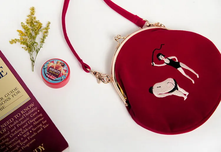MSMO New YIZIStore Vintage Velvet Embroidery Shoulder Bags Women Messenger Bags Round Shape Clasp Bag YIZI Original Designed 13