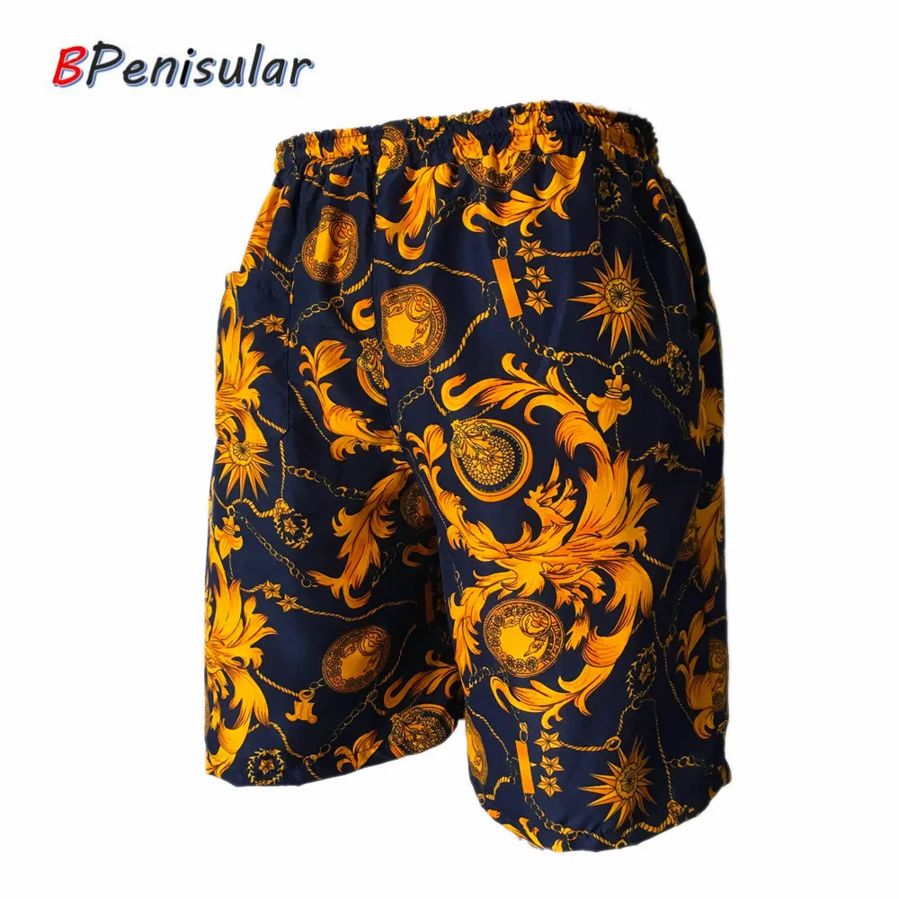 2019 summer men casual shorts baroque floral prints royal luxury pattern golden leaves loose medusa short 3