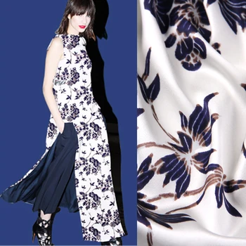 

118cm wide 19mm 93% silk & 7% spandex blue floral print white stretch silk satin fabric for dress shirt clothes cheongsam D757
