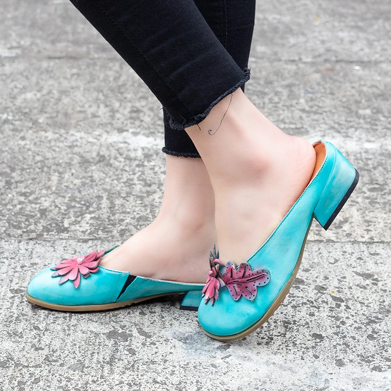 

Women Leather Casual Flat shoes 2019 Spring Summer New Flowers With Sandals Round Head Sandals First Layer Cowhide Blue