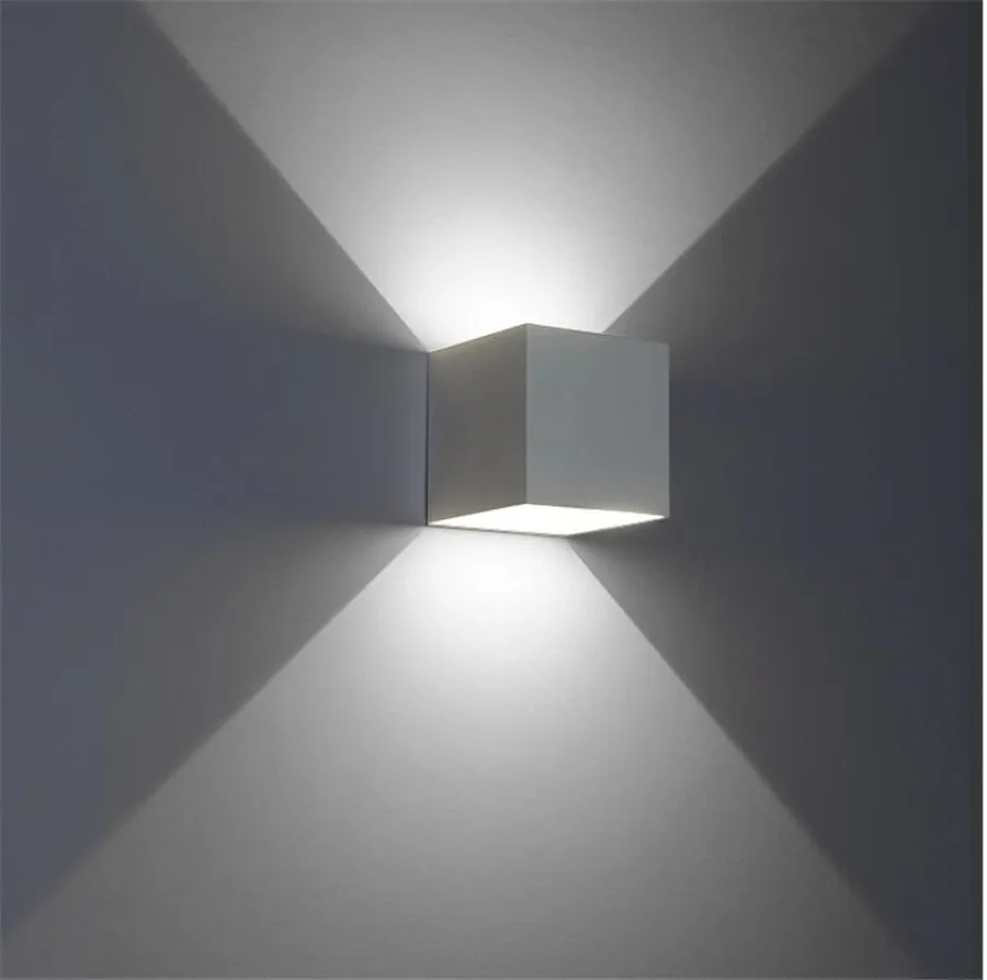 wall light (18)