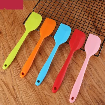 

2019 new arrival Silicone eco-friendly scraper high temperature resistant cream wiper to make cake baking tool Kitchenware