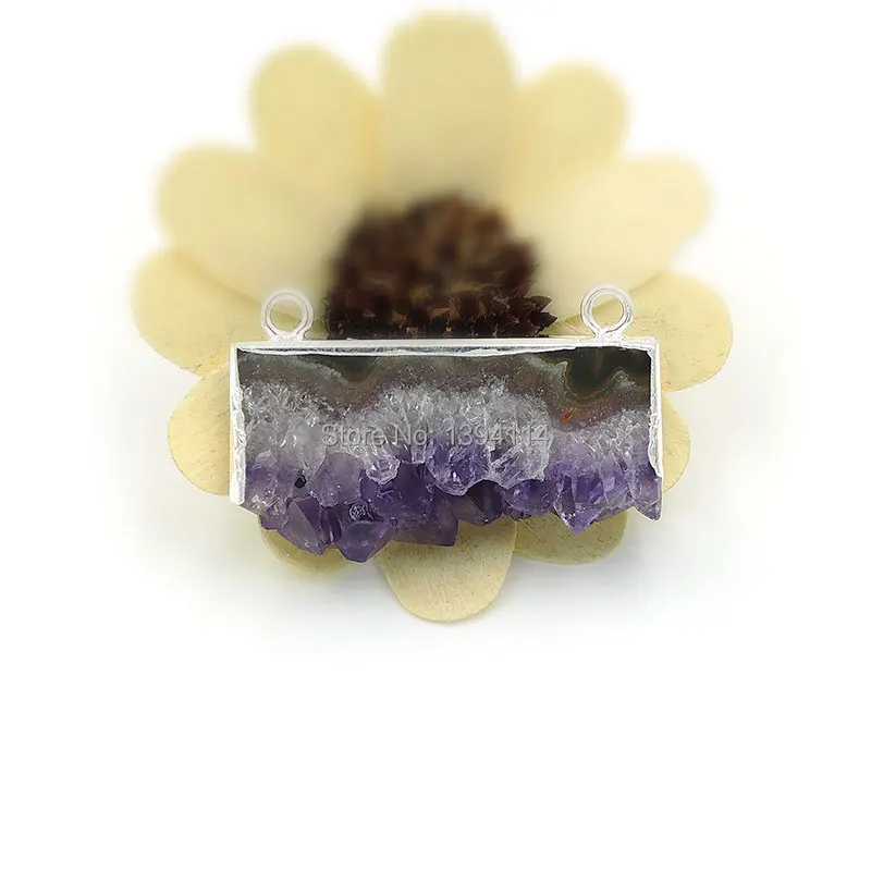 Натуральный фиолетовый гроздь кристаллов кварца прямоугольная подвеска с двумя кругами серебра облицовки около 40*20 мм