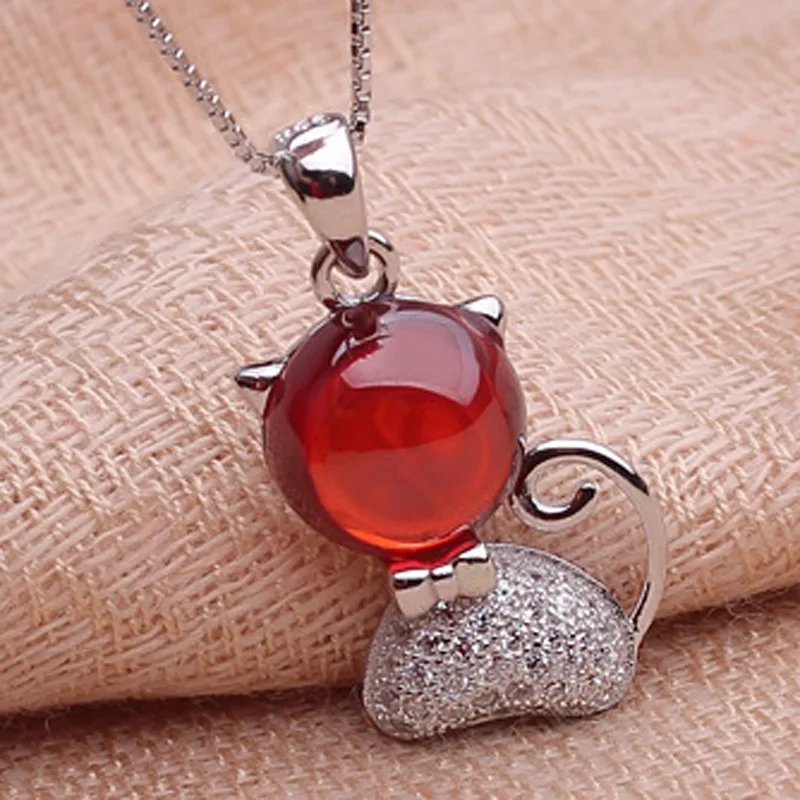 The new cat cat 925 Sterling Silver Garnet Necklace Pendant Jewelry wholesale brand ethnic fashion