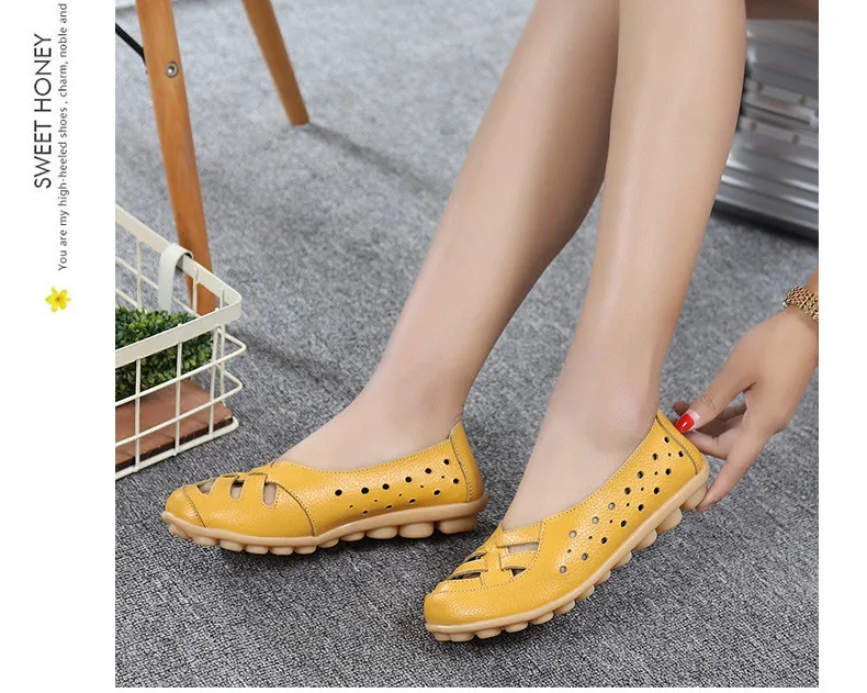 2017 Women's Casual Shoes Genuine Leather Woman Loafers Breathable Summer Shoe Flats with Hollow Out Mother Shoes Big Size 35-44 36