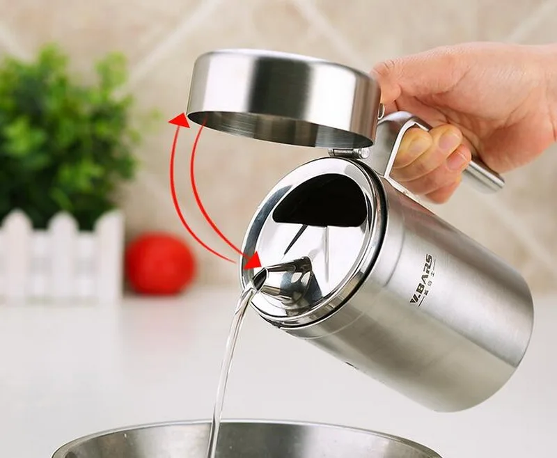 Metal oil bottle stainless steel kitchen oil bottle proof vinegar pot seasoning