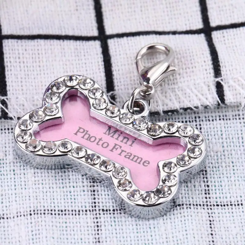 

Pet Cat Dog ID Tags Customized Personalized Bone Shaped Alloy Crystal Tag Decoration Pet ID Dog Puppy Tags Collars Name Tag D30