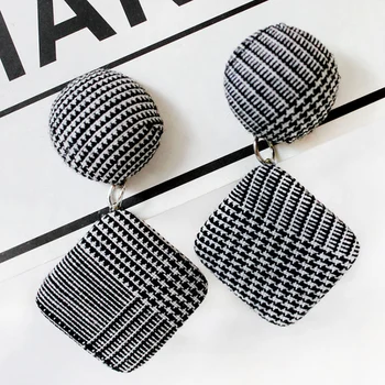 

Elegant Dangle Earring Black White Plaid Velvet Fabric Square Drop Earrings for Women Cloth Jewelry FSPES161