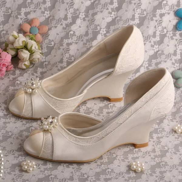 ivory peep toe pump