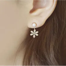 Korean pearl five-leaf flower earrings fashion simple European and American drop earrings drop shipping st33 Korean pearl five-leaf flower earrings fashion simple European and American drop earrings drop shipping st33