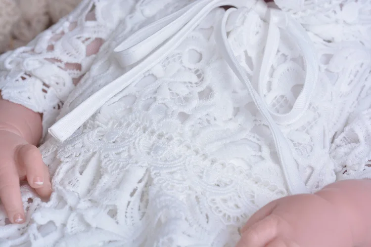 Длинное платье на крестины для малышей, белое кружевное платье для новорожденных, платье принцессы на день рождения+ шапка+ шаль, костюм, комплект одежды для 0-30 месяцев