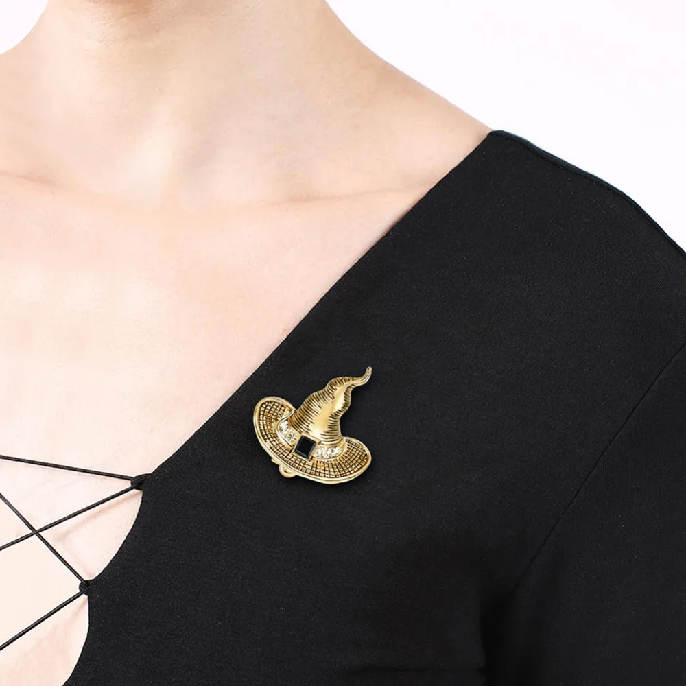 

2pcs Witch Hat Shaped Brooches Pins Women Men for League of Legend of Lulu Style Brooch Needle Unisex Gift 2018 Accessories