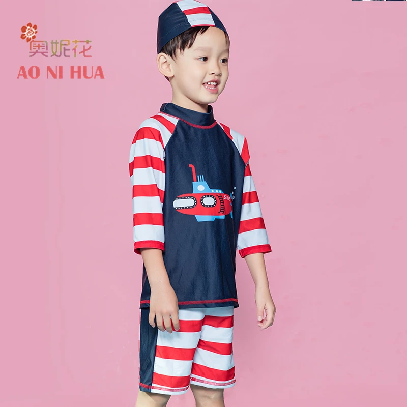 

AONIHUA 2017 New Submarine Print Striped Two Piece Swimsuit Boys kids Professional Long sleeve swimwears Children bathing suit