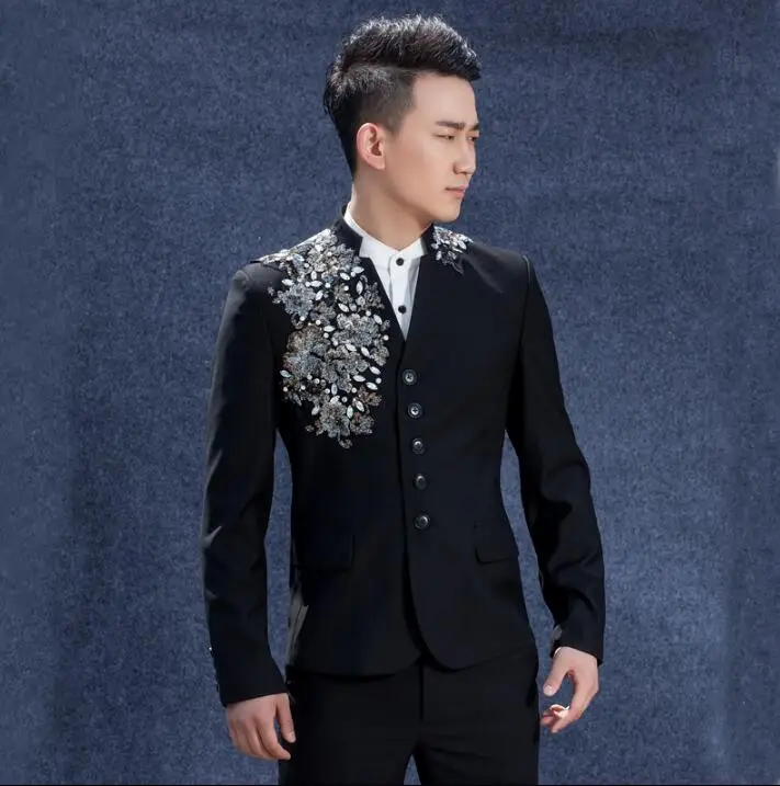 Justin bieber gq 2016. певец филипп киркоров. костюмы певцов. костюм для сцены мужской. сценические костюмы для вокалистов мужские.