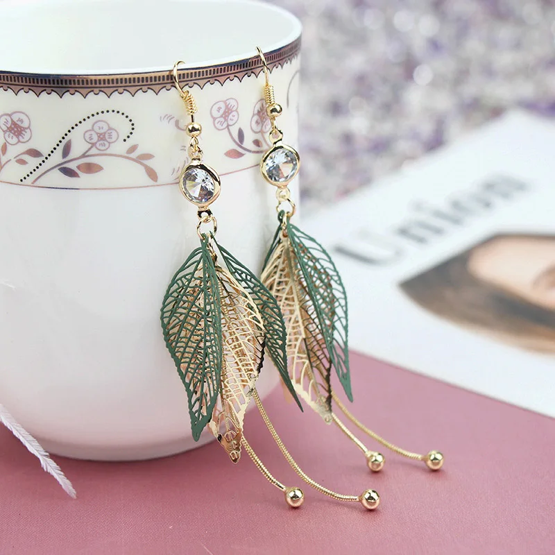 

Korean Hollow Metal leaf Zircon Drop Earrings 2019 Nature charm Long Earrings fashion earrings for women gifts Jewelry wholesale