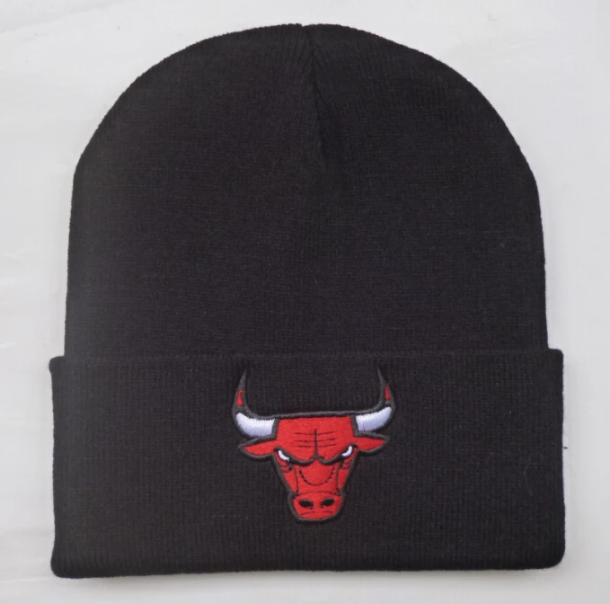 

Embroidered bull Hip Hop Beanie Cap Winter Warm Ski Skull Cap Hat Cuffed