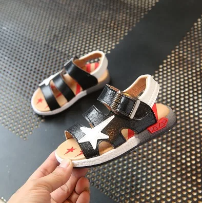 Сандалии для мальчиков Дети Лето г. маленьких детей обувь с подсветкой из искусственной кожи - Цвет: Черный