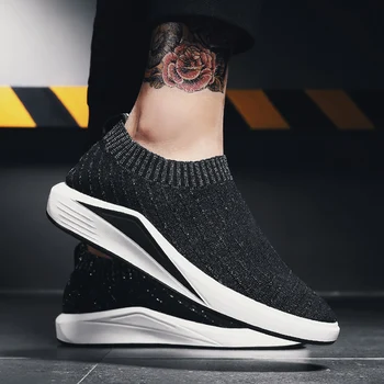 

New Design Spring Autumn Men's Outdoor Sneakers Breathable Flats Shoes youth Fitness Black Red White Boys Sport Running Shoes