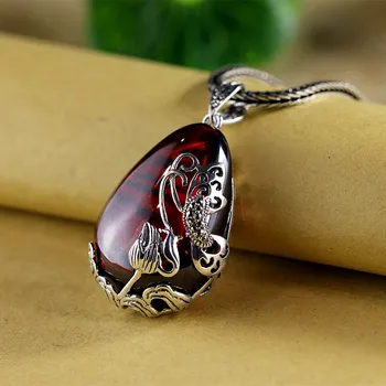 

Silver character of the new listing of women's carved Garnet Pendant S925