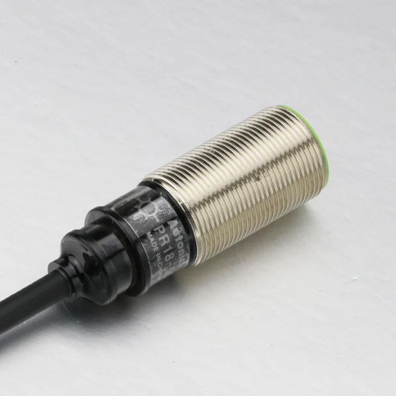 PRT18-5DO Autonics Inductive Proximity Sensor 12-24VDC