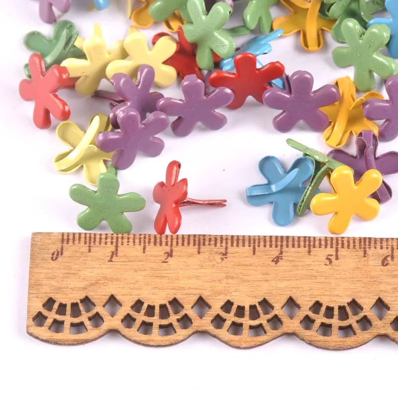 50PCs-Mixed-Flower-pattern-Brads-Scrapbooking-Embellishment-Fastener-Brads-Metal-Crafts-For-Paper-Decoration-12x14mm-CP2161
