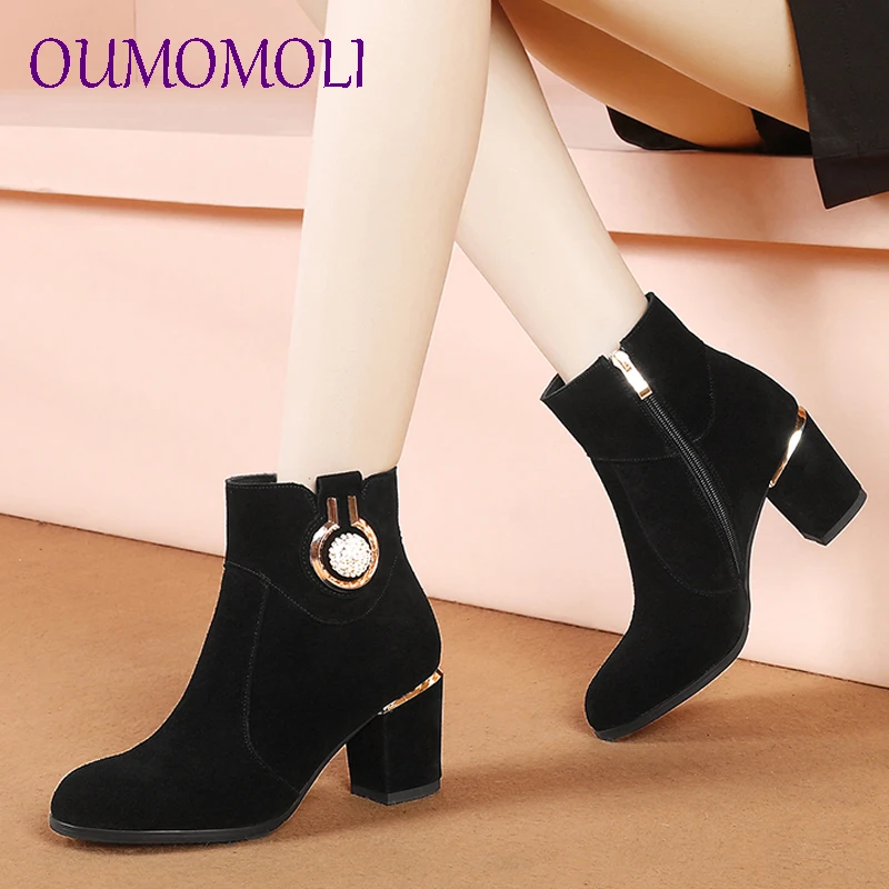 

2019 new arrival winter boots round toe suede leather ankle boots for women with rhinestone solid female party shoes y561