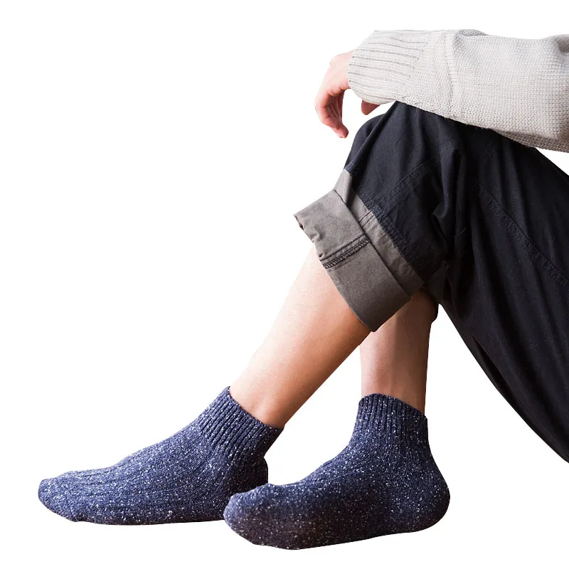 

Autumn winter warm socks Japanese long socks men's socks draw thick line of yarn simple winter male students thick cotton socks