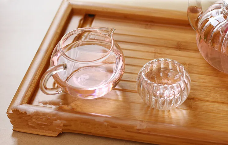 2428253905_1553958220