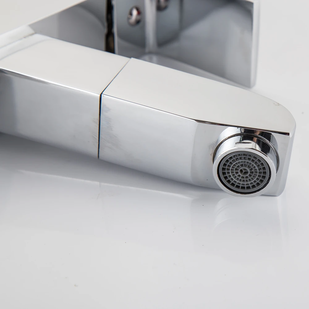 Pull Out Bathroom Faucet Deck Mount Mixer Tap with Hot and Cold Water Single Handle Crane Taps Torneira Banheiro Mci9