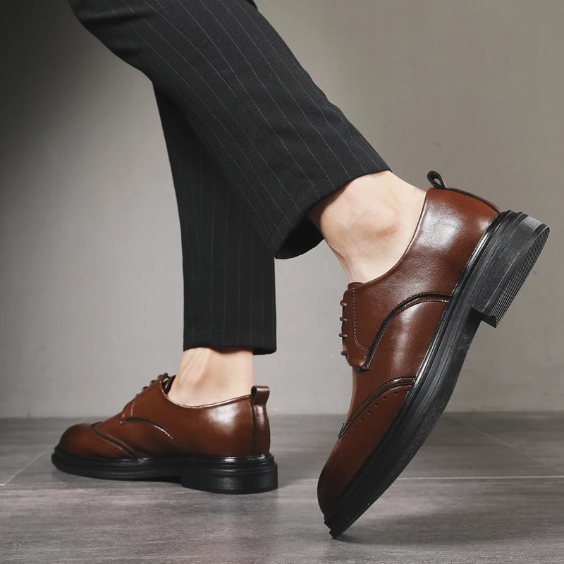 Мужские оксфорды ручной работы из микрофибры на шнуровке; коллекция года; мужские деловые туфли с перфорацией; Мужские модельные туфли